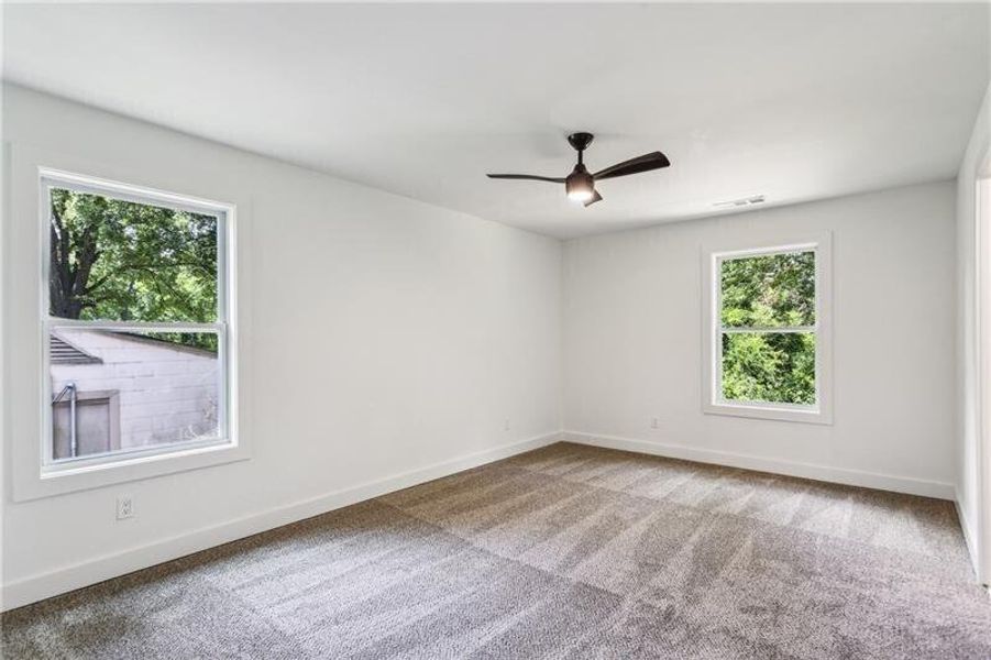 Spacious, unfurnished interior of a new home in , Atlanta (Image 22).