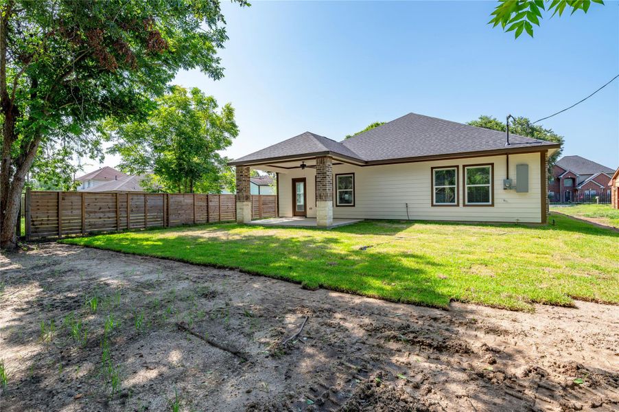Exterior details and patio area of a home in , Houston (Image 26).