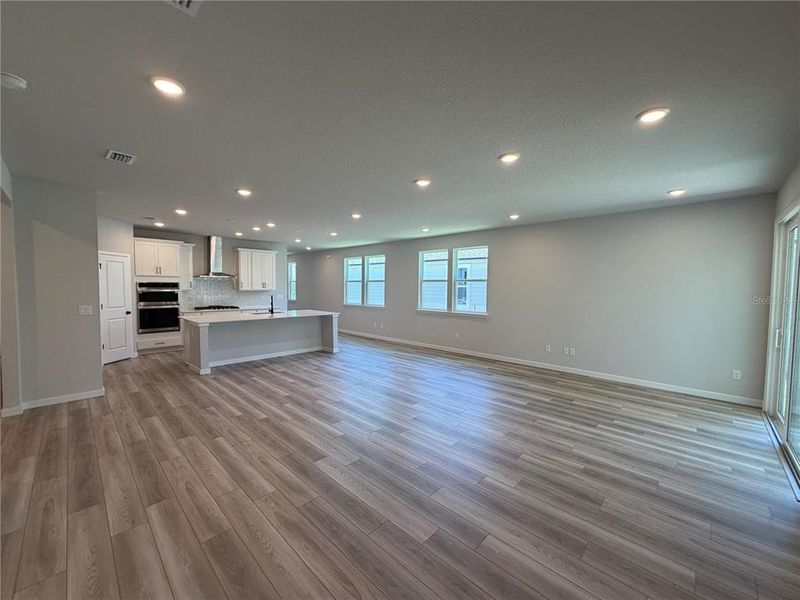 Spacious, unfurnished interior of a new home in Reserve East, Flagler Beach (Image 21).