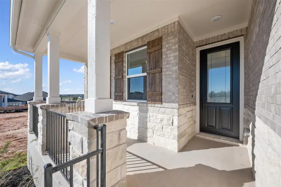 Representative images and renderings are for illustrative purposes. Actual structural options and design finishes of home may vary.