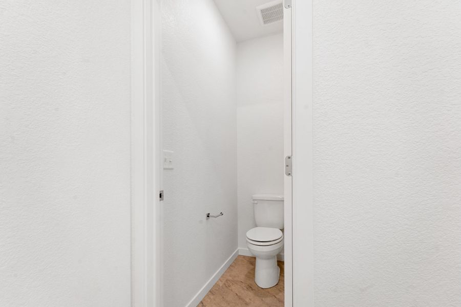 450 Buckboard Dr. - Owner's Suite Toilet Room 450 Buckboard Dr. - Owner's Suite Toilet Room