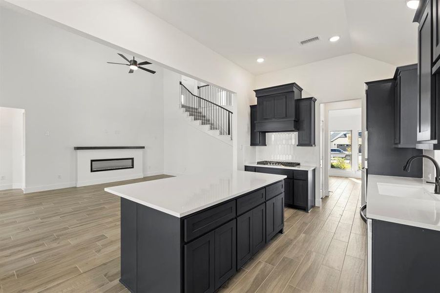 12. 9729 Chesney - Kitchen (3) 12. 9729 Chesney - Kitchen (3)