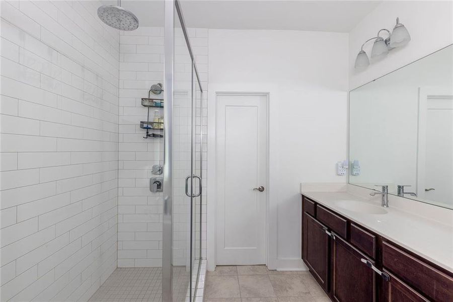 Furnished interior view inside a new home in Ashbury, Roswell (Image 33).