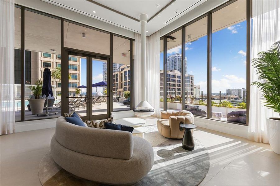 Community amenities in , St. Petersburg (Image 25). Community amenities in , St. Petersburg (Image 25).