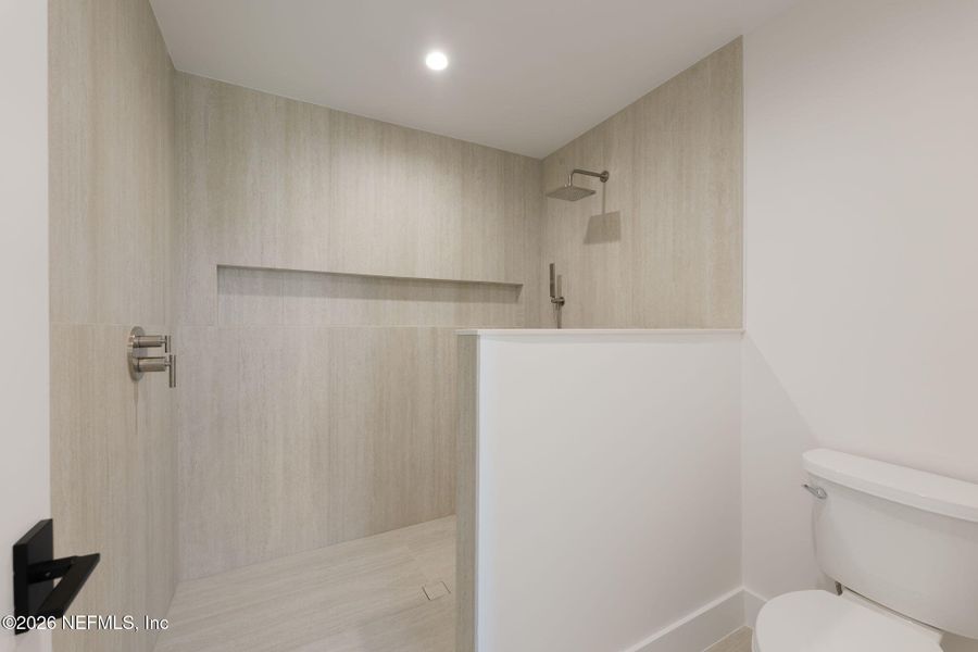 Image 47 of a home in .