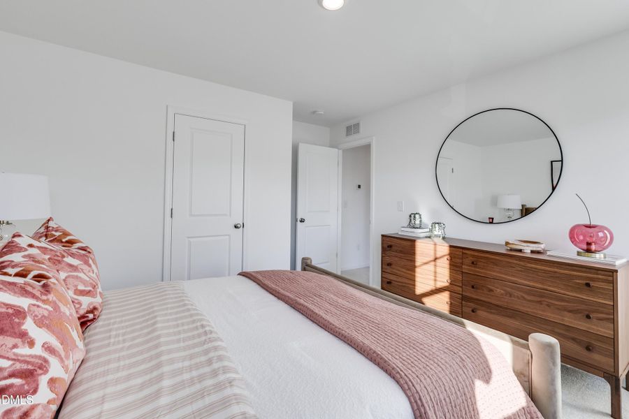 SUN_CaitlinCrossing_Pic_86FishingPier-20