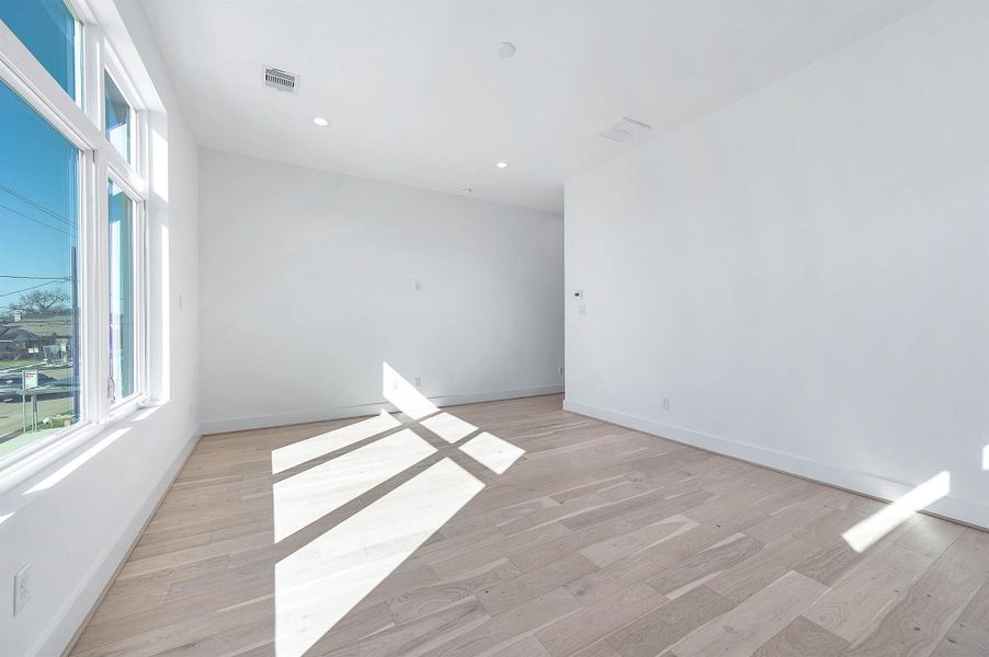 Spacious, unfurnished interior of a new home in , Houston (Image 30). Spacious, unfurnished interior of a new home in , Houston (Image 30).
