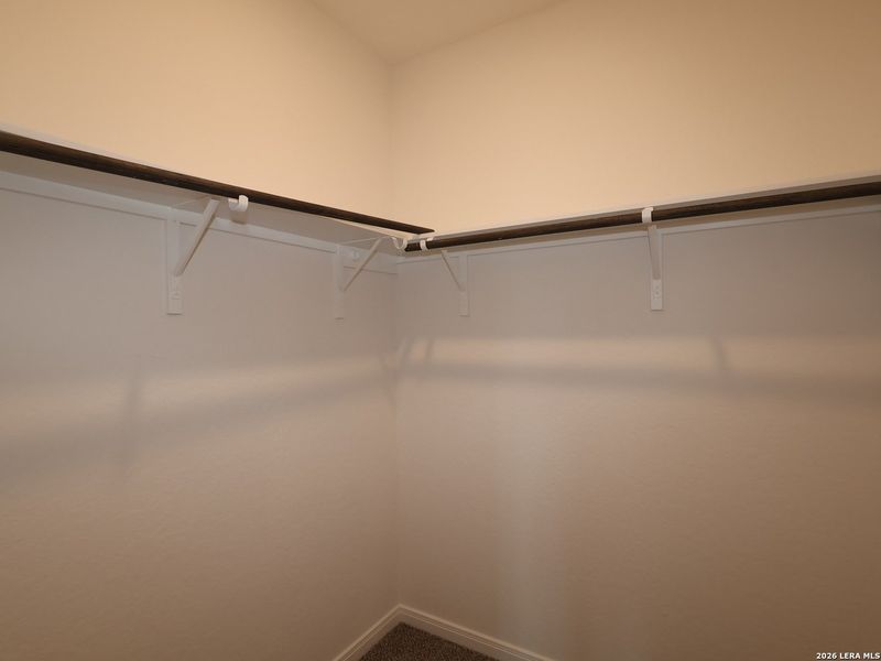 Spacious, unfurnished interior of a new home in Meadows at Clear Springs, New Braunfels (Image 16).