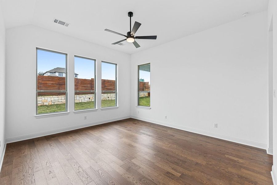 Spacious, unfurnished interior of a new home in Provence - 60', Austin (Image 23). Spacious, unfurnished interior of a new home in Provence - 60', Austin (Image 23).