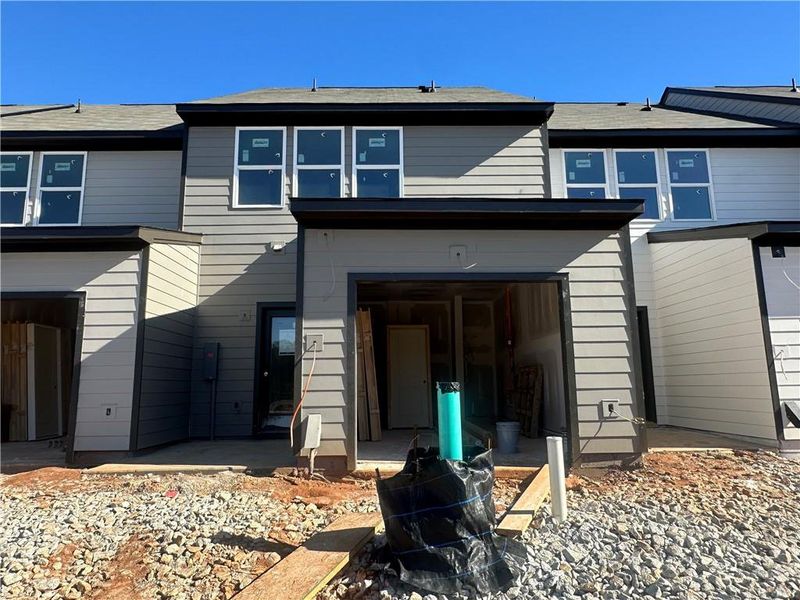 Image 30 of a home in Laurelwood. Image 30 of a home in Laurelwood.