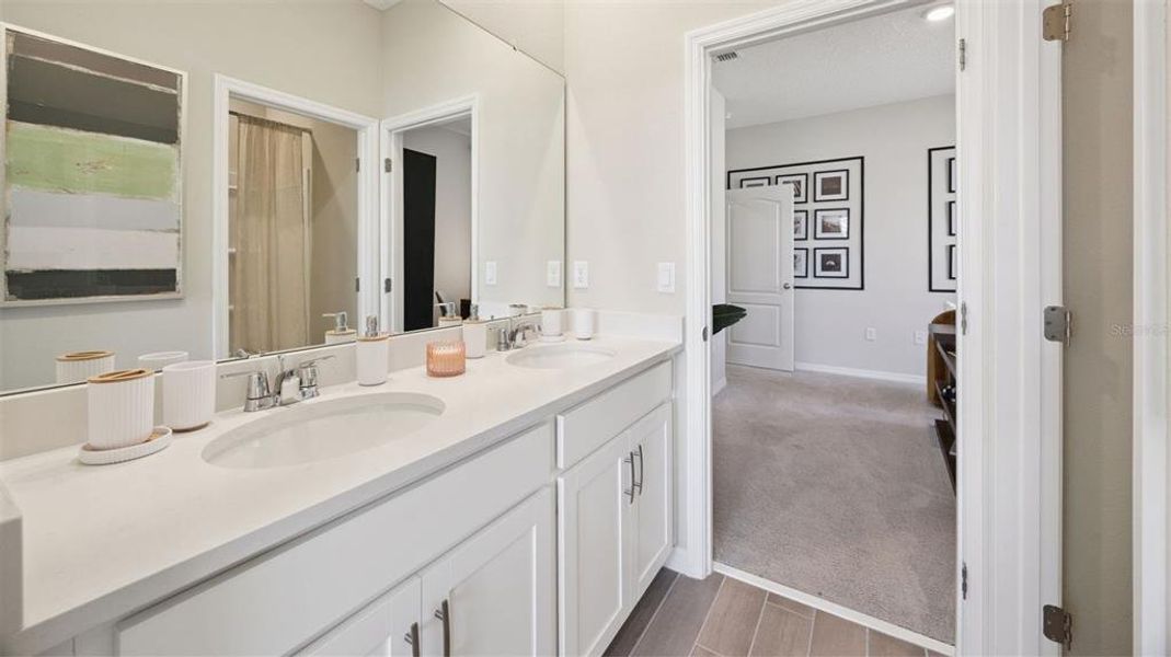 Furnished interior view inside a new home in Archers Mill, Ormond Beach (Image 7).