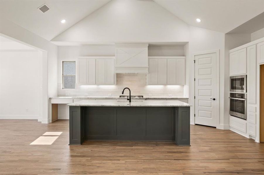 Furnished interior view inside a new home in Parks of Aledo, Aledo (Image 11).