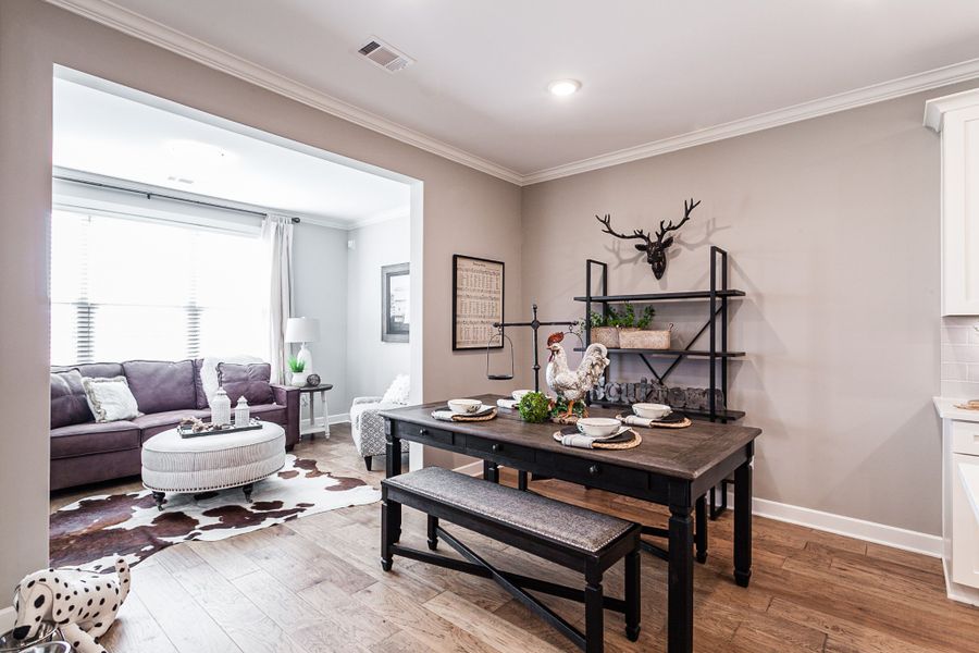 Representative furnished interior of a home built from the Bentley by Grant & Co in Manor at Hall Creek, Arlington (Image 44).