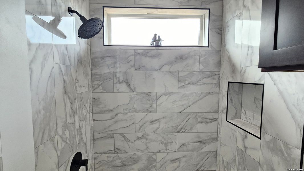 Close-up of interior finishes inside a home in , La Vernia (Image 19).