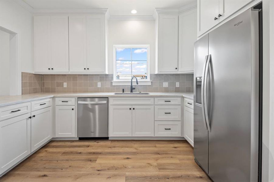 Furnished interior view inside a new home in , Sulphur Springs (Image 7).