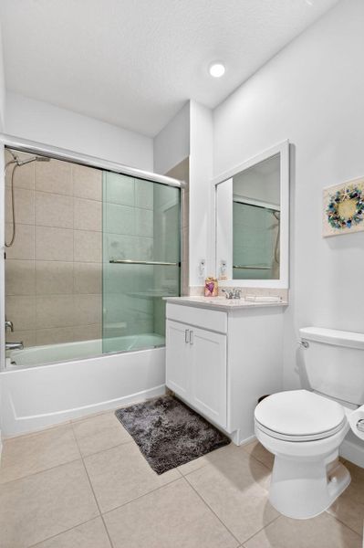 20-web-or-mls-DSC_1555 20-web-or-mls-DSC_1555