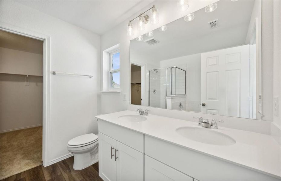 Elegant owner's bathroom *real home pictured