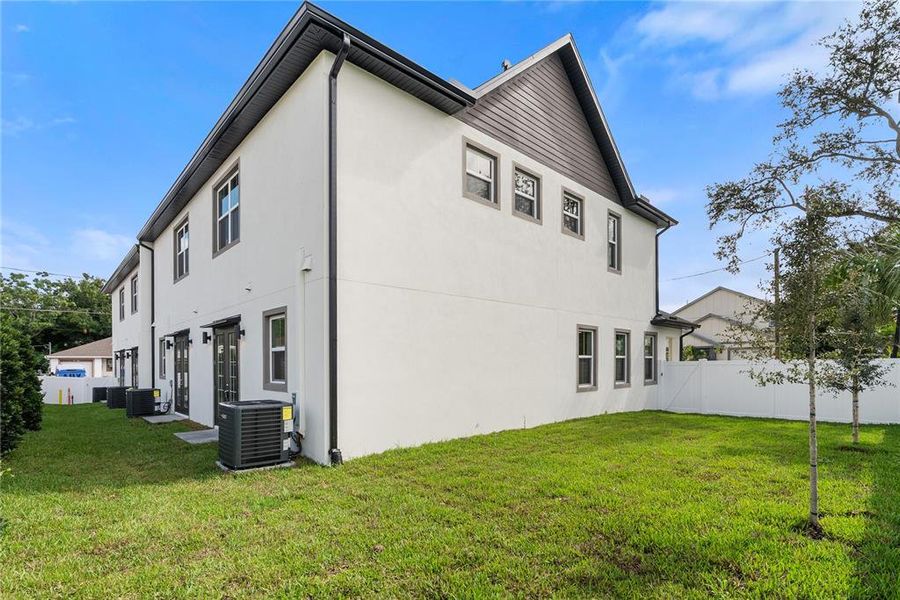 Exterior details and patio area of a home in , Tampa (Image 29).