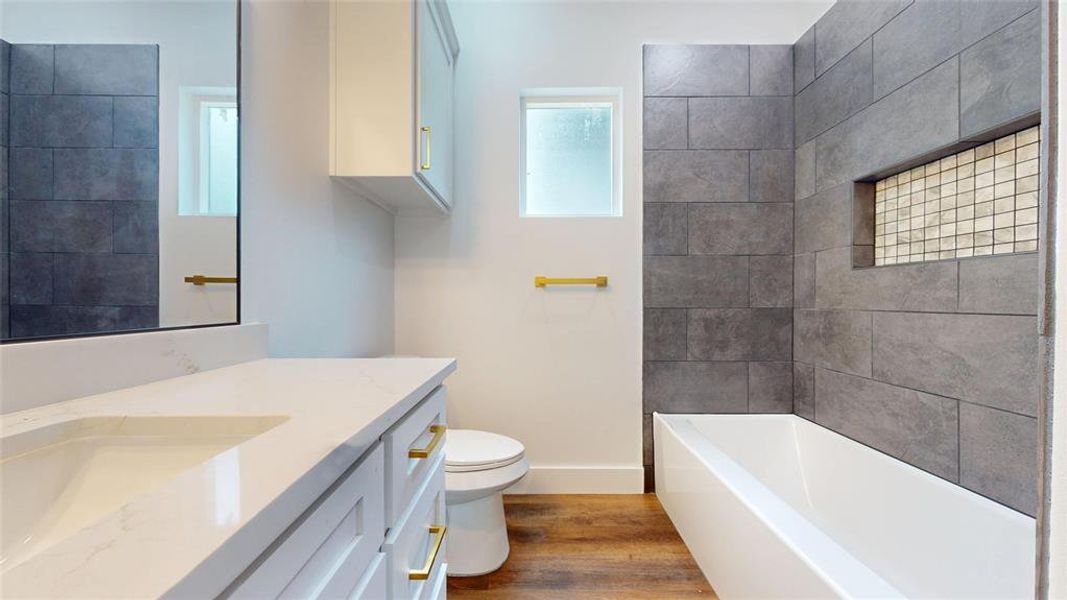 Furnished interior view inside a new home in , Cleburne (Image 8).