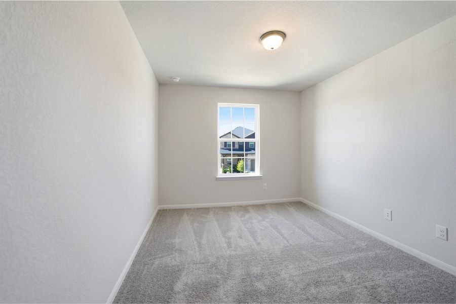 Spacious, unfurnished interior of a new home in Laurel Vistas, San Antonio (Image 54).