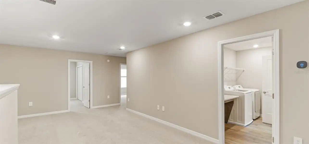 Spacious, unfurnished interior of a new home in , St. Cloud (Image 21).