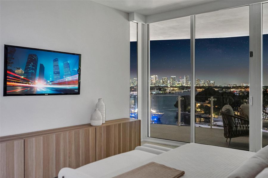 Furnished interior view inside a new home in , Fort Lauderdale (Image 75).