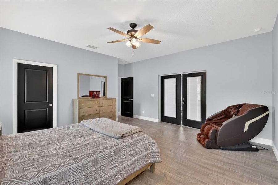 Furnished interior view inside a new home in , Groveland (Image 8).