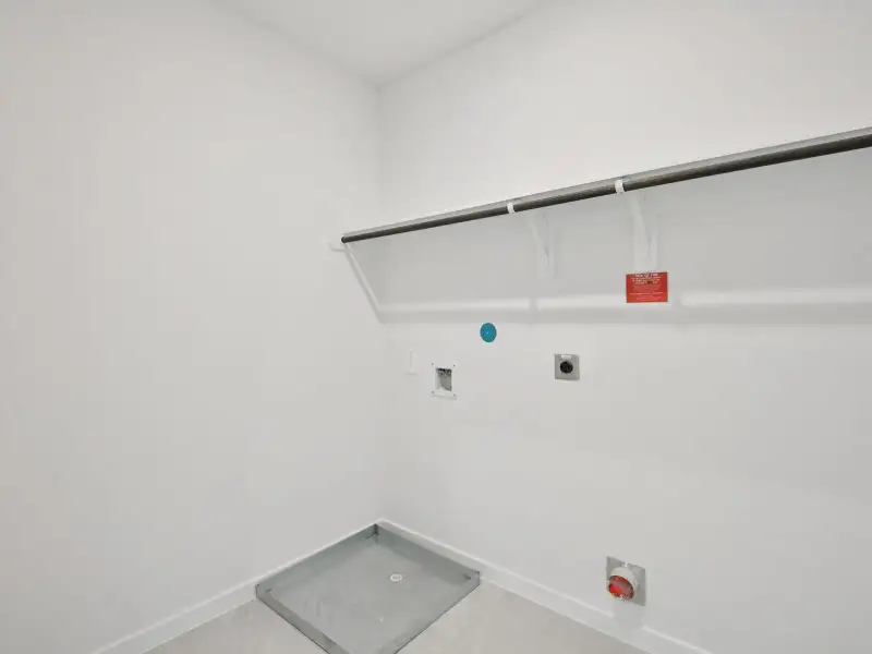 Spacious, unfurnished interior of a new home in Cole Creek Crossing, Houston (Image 12). Spacious, unfurnished interior of a new home in Cole Creek Crossing, Houston (Image 12).