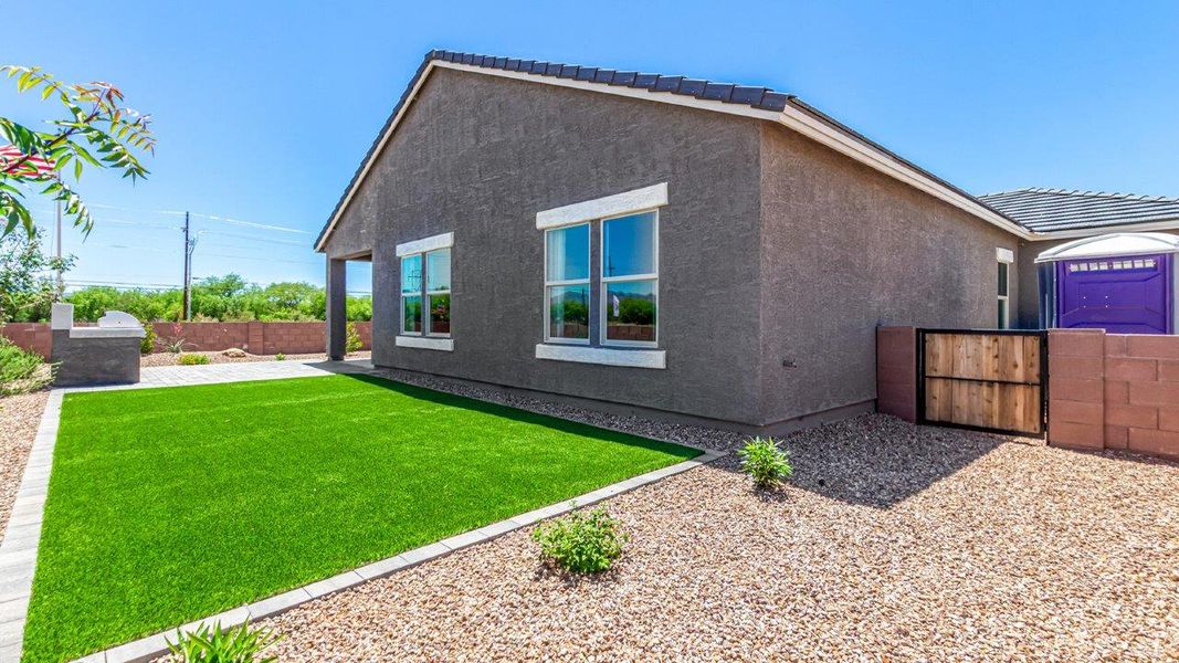 Representative exterior details of a home built from the Cali - Plan H40I by D.R. Horton in Sahuarita Acres, Sahuarita (Image 24). Representative exterior details of a home built from the Cali - Plan H40I by D.R. Horton in Sahuarita Acres, Sahuarita (Image 24).