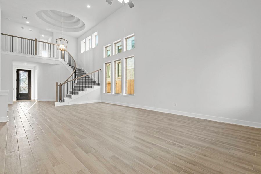 Representative image. Features, specifications, selections and colors may vary. Representative image. Features, specifications, selections and colors may vary.