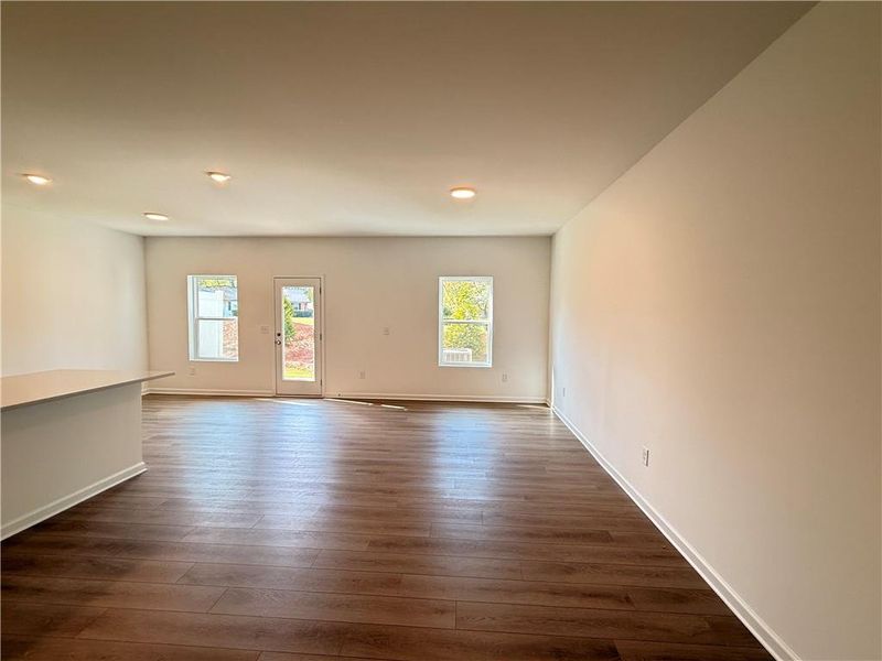 Spacious, unfurnished interior of a new home in Leydenview, Mableton (Image 39).