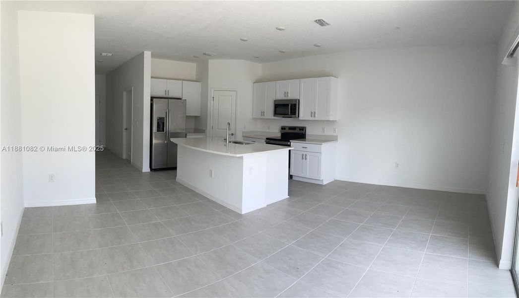 Image 29 of a home in .