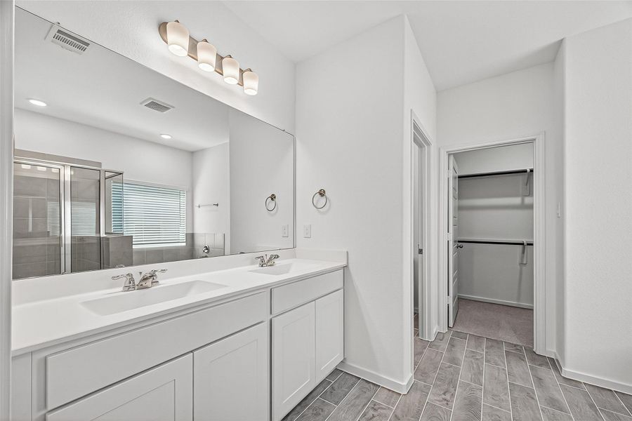 Furnished interior view inside a new home in Rollingbrook Estates, Baytown (Image 17).