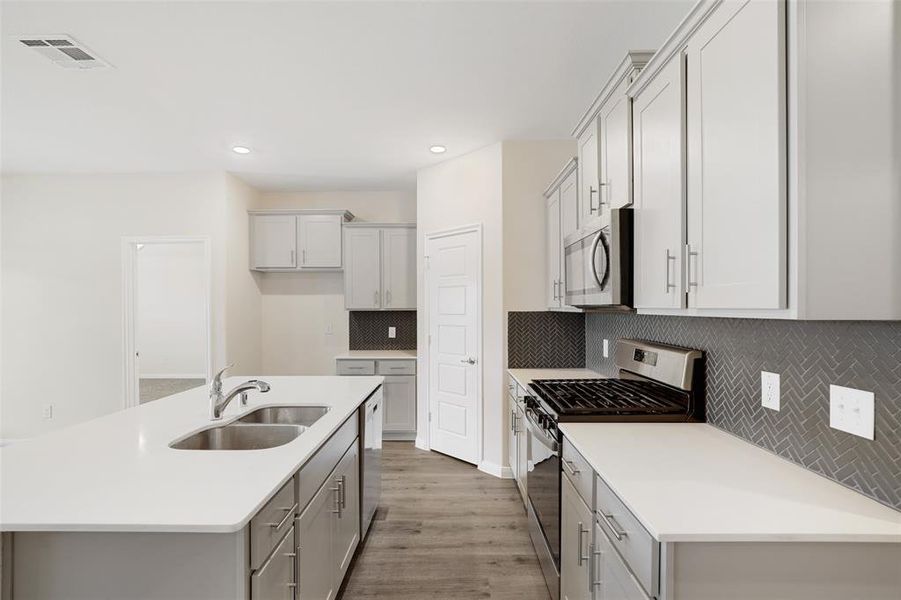 Furnished interior view inside a new home in , Lavon (Image 4).
