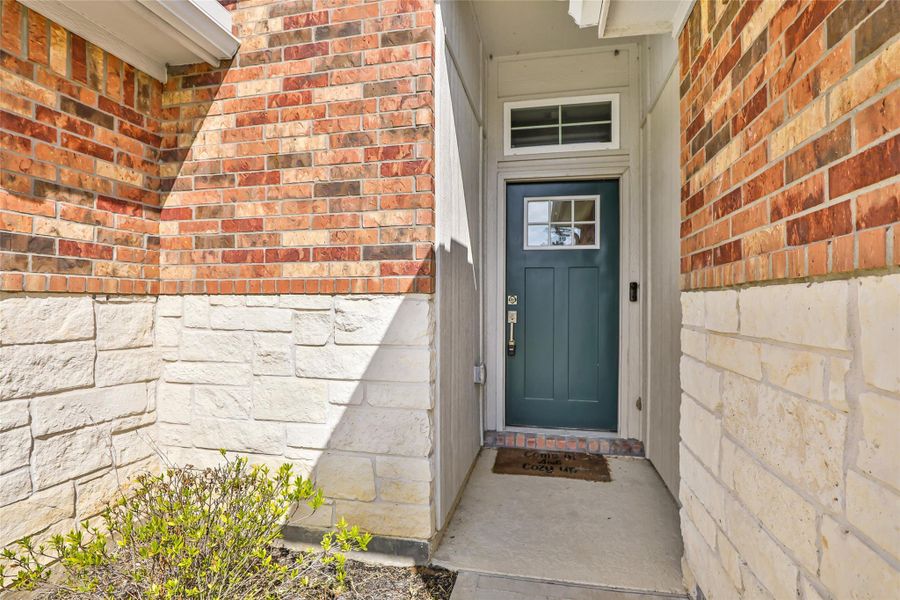 Exterior details and patio area of a home in Grand Oaks Reserve, Cleveland (Image 17).
