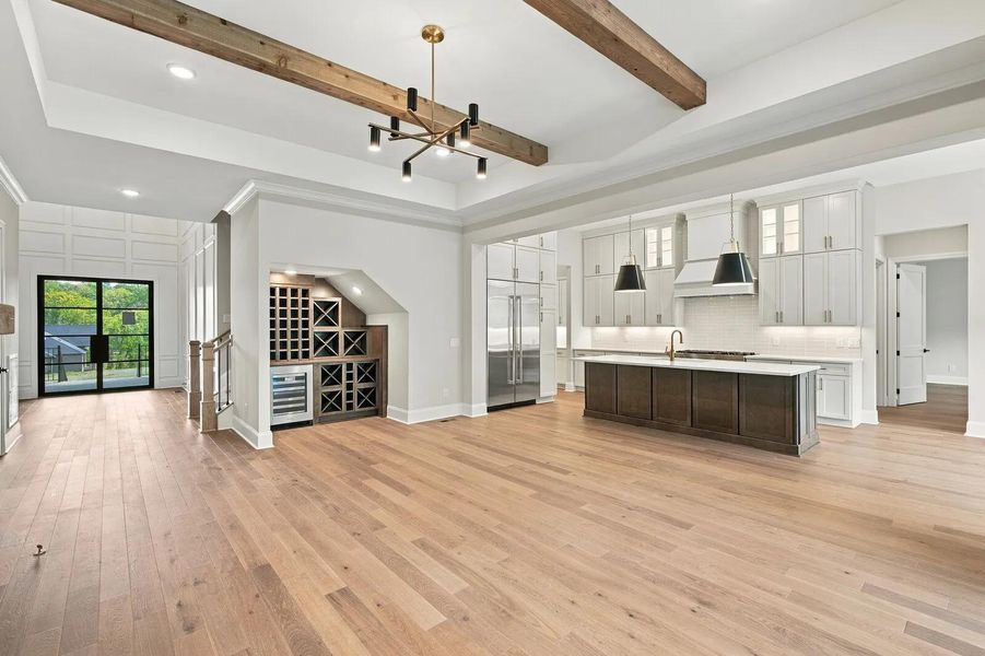 Ballentine B Family room