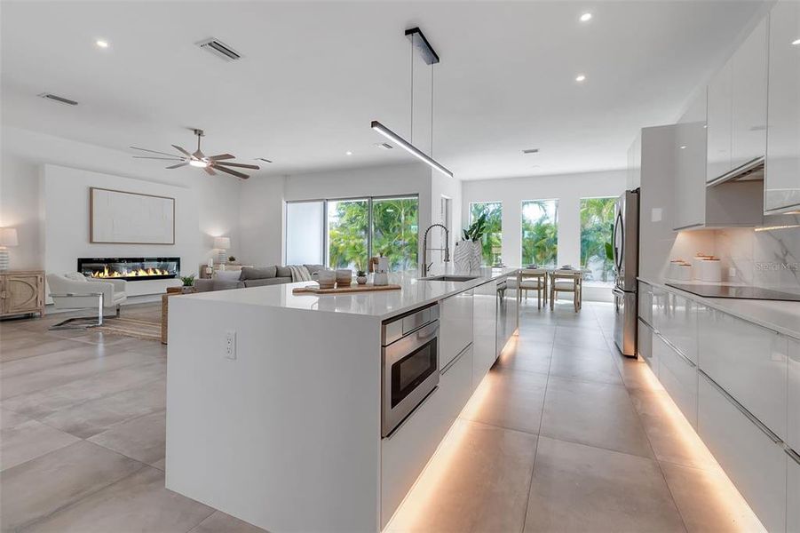 Furnished interior view inside a new home in , Sarasota (Image 11).