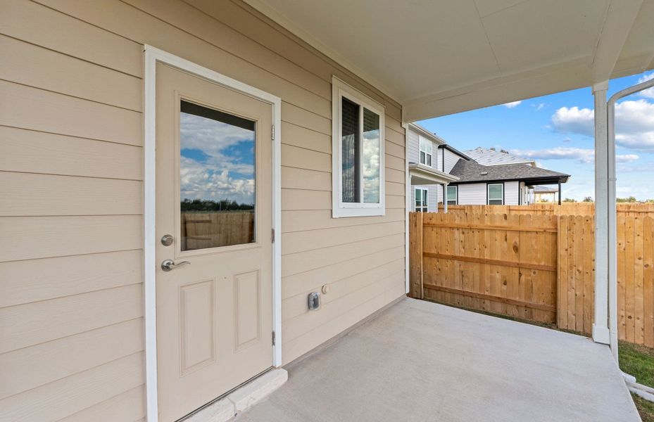 Exterior details and patio area of a home in Patterson Ranch, Georgetown (Image 19).