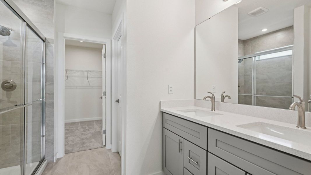 Spacious Primary En Suite Bath Jupiter in Hamilton Bluff located in Haines City, FL.