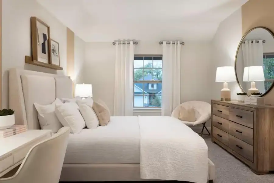 Photo of Pulte model home with same floor plan, not of actual home listed. Photo of Pulte model home with same floor plan, not of actual home listed.