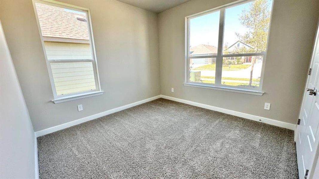 Spacious, unfurnished interior of a new home in Rock Creek Ranch, Fort Worth (Image 7). Spacious, unfurnished interior of a new home in Rock Creek Ranch, Fort Worth (Image 7).