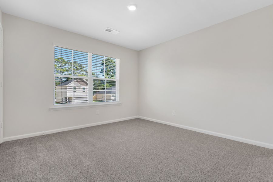 Spacious, unfurnished interior of a new home in Rivers Crossing, Aiken (Image 21).