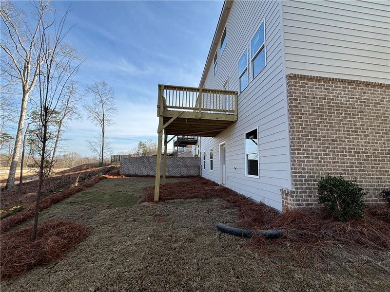 Exterior details and patio area of a home in Creekside, Dawsonville (Image 27).
