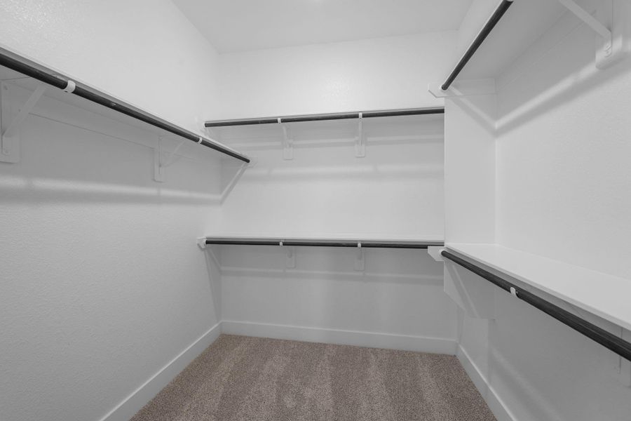 Spacious, unfurnished interior of a new home in Sienna, Missouri City (Image 18).