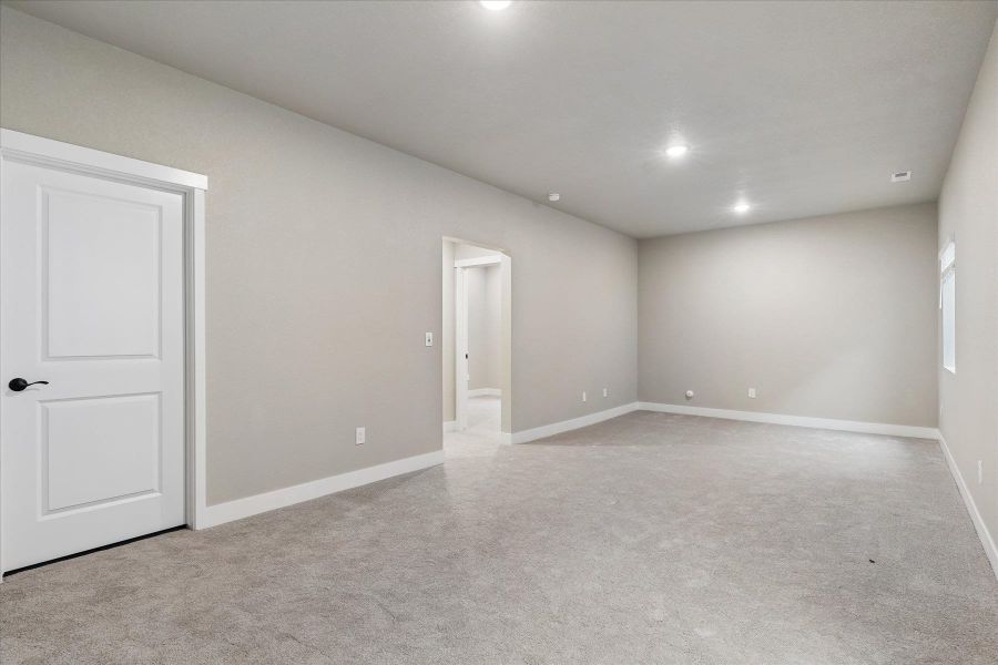 Spacious, unfurnished interior of a new home in Aspen Meadows, Colorado Springs (Image 33). Spacious, unfurnished interior of a new home in Aspen Meadows, Colorado Springs (Image 33).