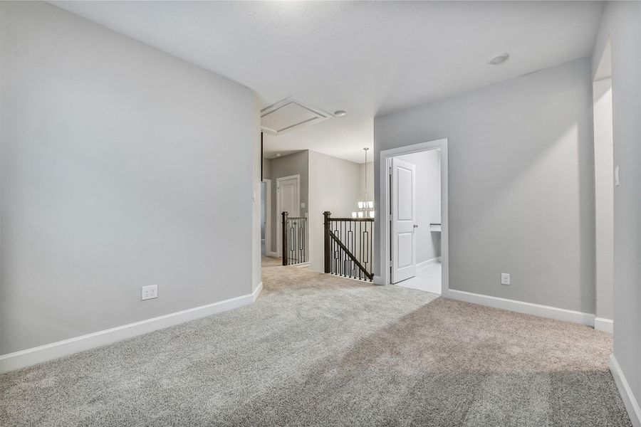 Spacious, unfurnished interior of a new home in , Richmond (Image 14).