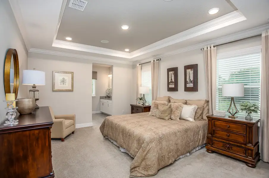 Furnished interior view inside a new home in Venice, Venice (Image 19).