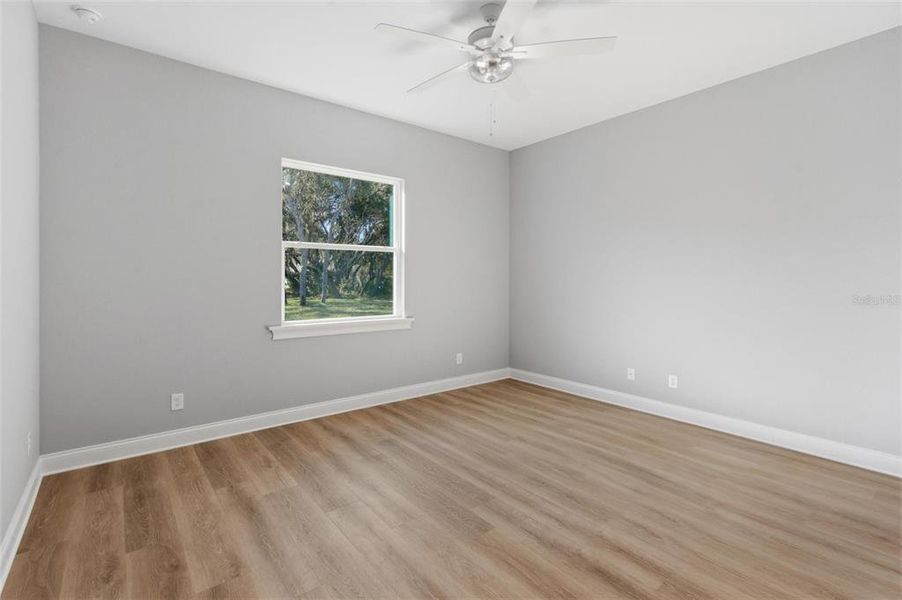 Spacious, unfurnished interior of a new home in , Lake Wales (Image 31).