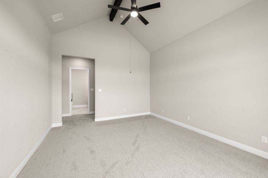 Spacious, unfurnished interior of a new home in Paloma Ranch, Justin (Image 16).