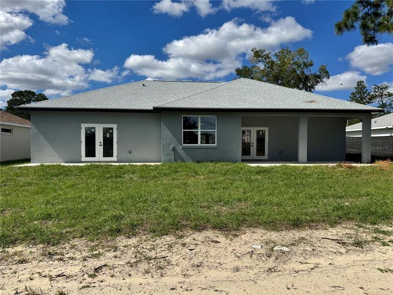 Exterior details and patio area of a home in , Ocala (Image 16).